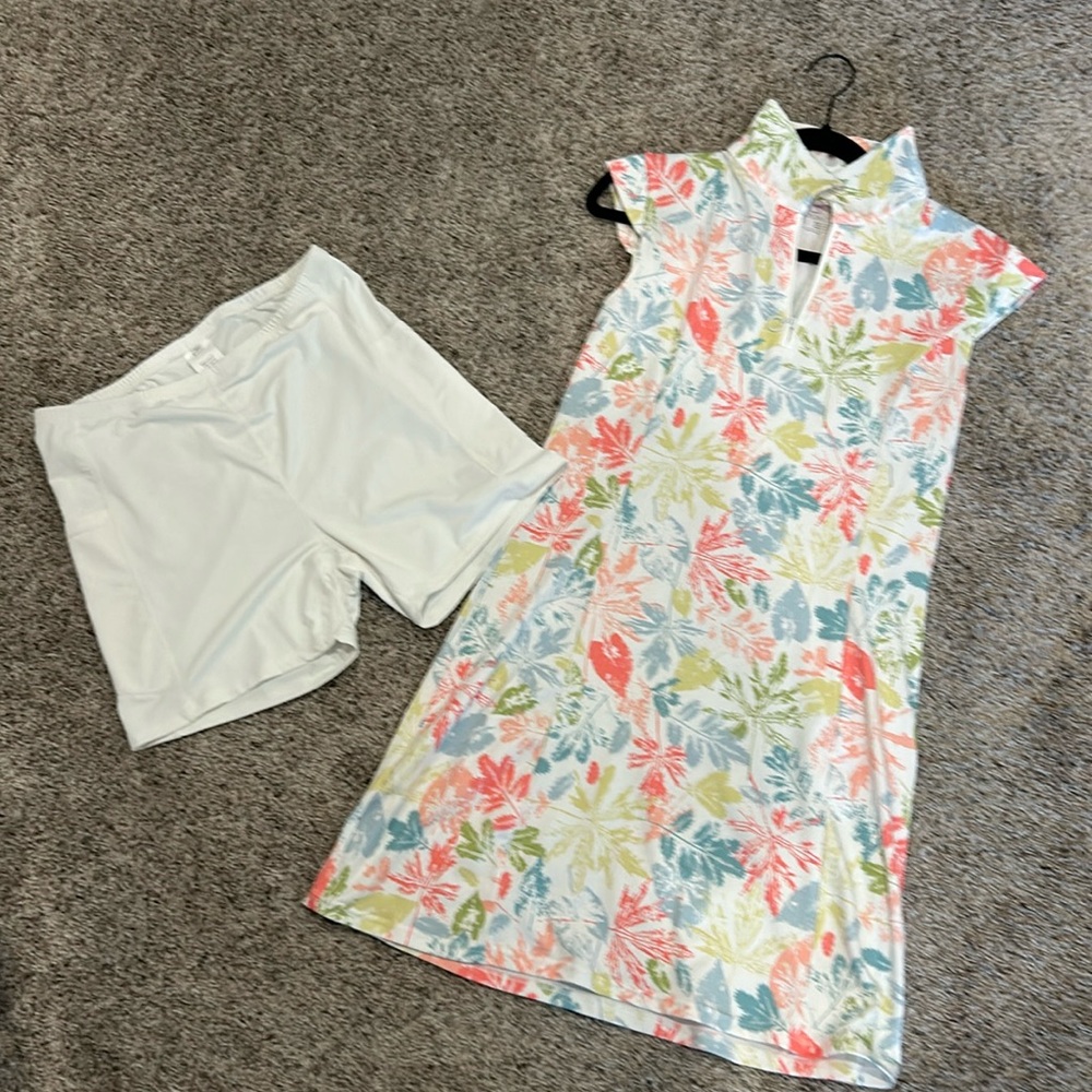 Jack Smith golf dress. White with floral print. Size M. Comes with shorts.